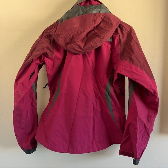 The North Face | Purple Jacket - Picture 5 of 5